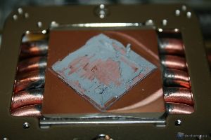 00006 ARCTIC_COOLING_ACCELERO_XTREME_7970_WWW.XTREMEHARDWARE.COM