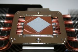00034 ARCTIC_COOLING_ACCELERO_XTREME_7970_WWW.XTREMEHARDWARE.COM